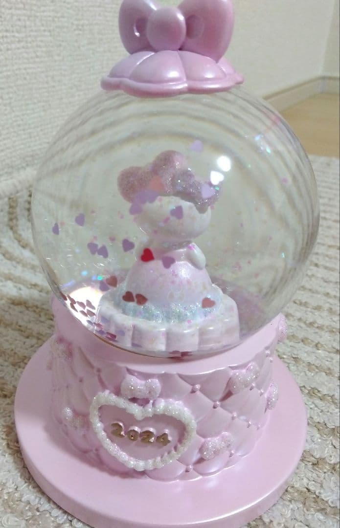 ハローキティ 50周年 アニバーサリー サンリオ スノードーム