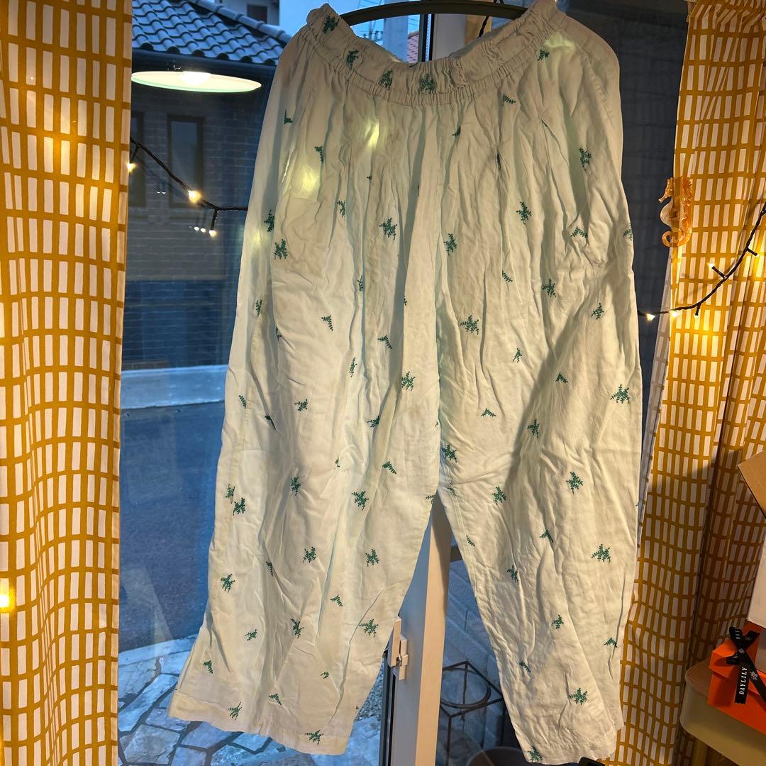 pasand by ne quittez pas パンツ　M Cotton Linen Plants Embroidery Pants | Pasand by ne Quittez pas