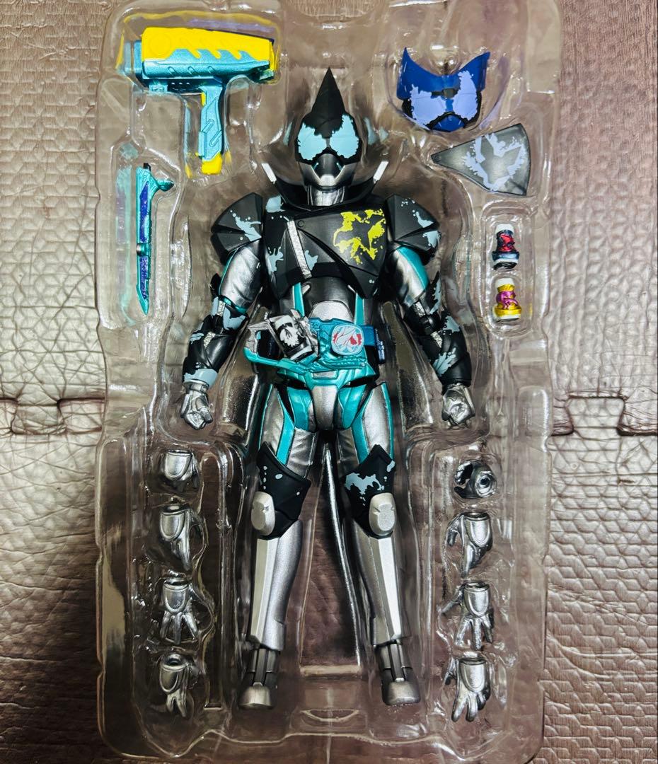 S.H.Figuarts 仮面ライダーリバイスシリーズ　4種セット　開封済