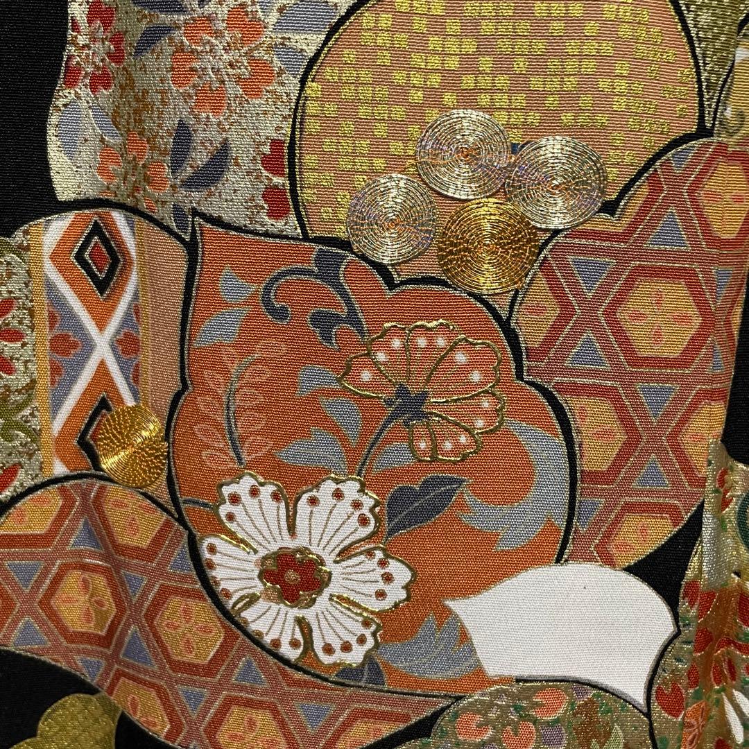 D855 黒留袖 唐花 金駒刺繍 正絹 着物 袷 しつけ糸付き未使用極美品