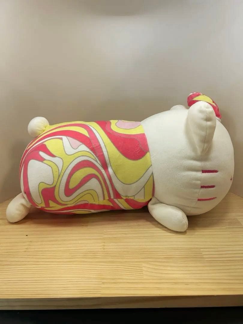 超希少】Rady × ハローキティ コラボ ぬいぐるみ クッション マーブル