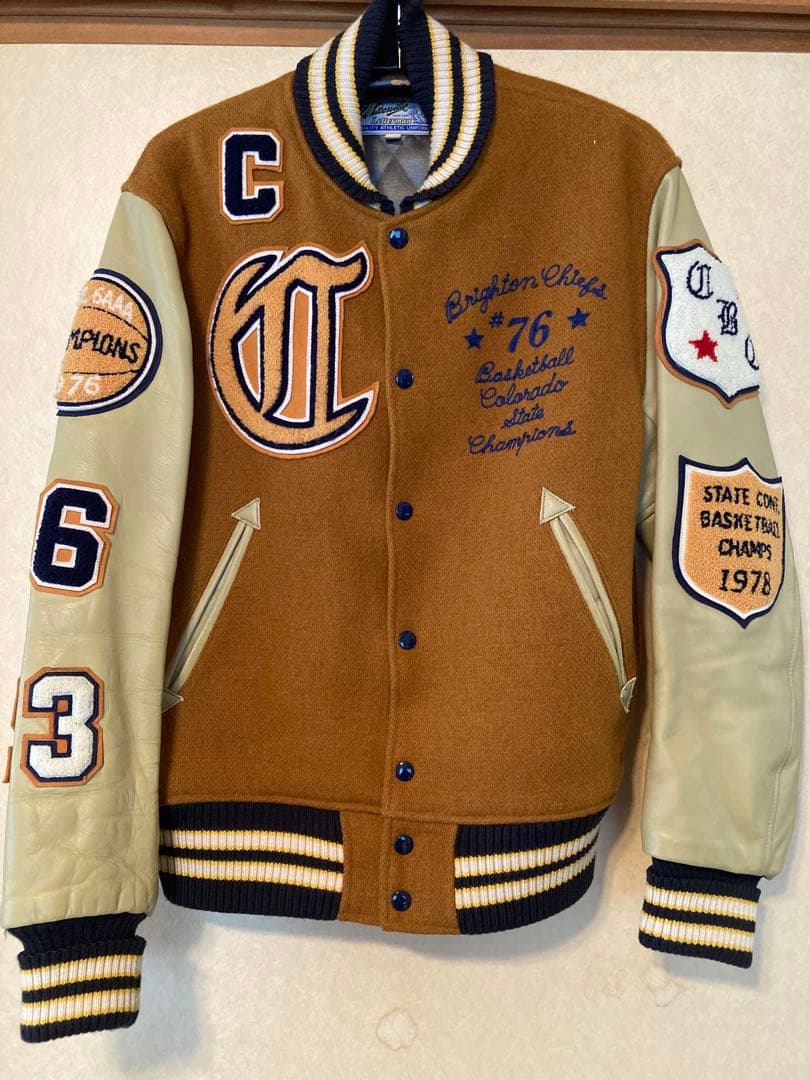 WHITESVILLEスタジャン メンズ衣類買取強化！】WHITESVILLE（ホワイツビル）スタジャンを2点