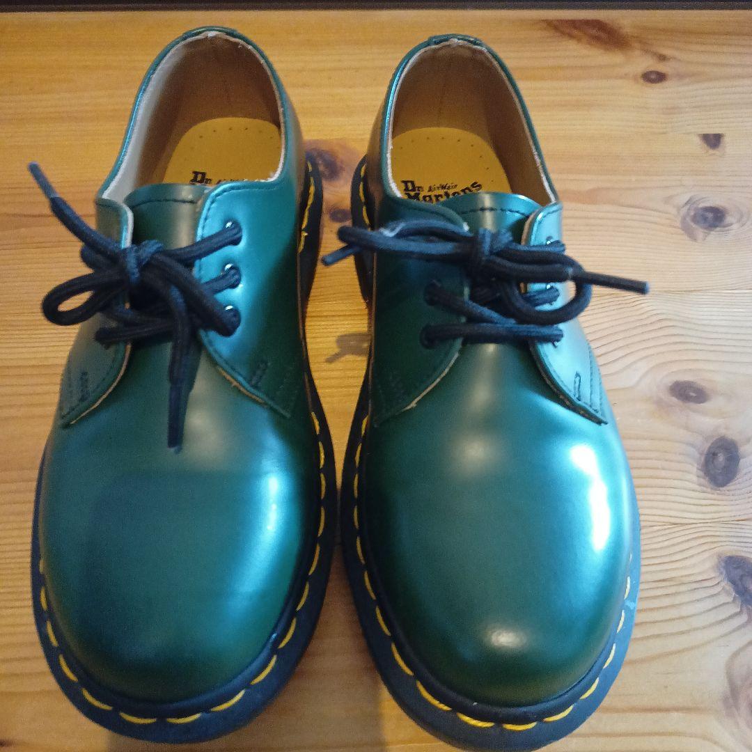 【美品】Dr.Martensマーチン3ホール 1461グリーンUK3　レディース Dr.Martens（ドクターマーチン） 3ホール おしゃれ メンズ レディース