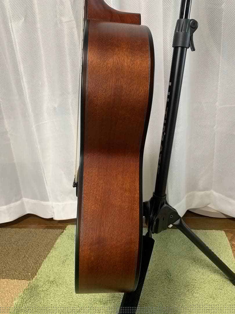 K.Yairi RF-65 HB L.R.Baggs LYRICピックアップ搭載