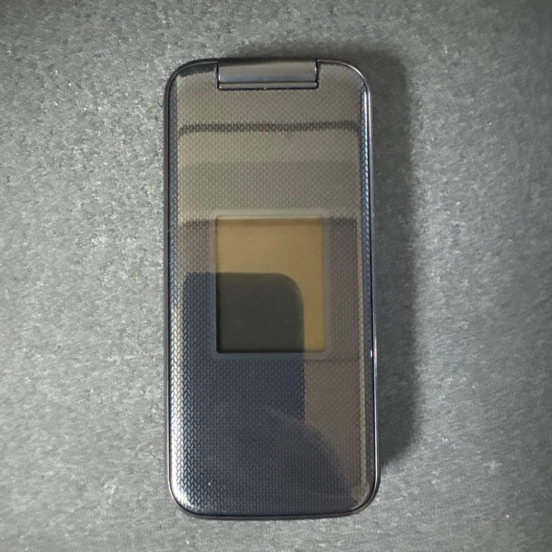 docomo らくらくホン F-41F ネイビー らくらくホン F-41F：製品紹介 | FCNT合同会社