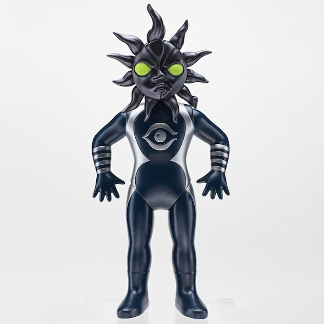 復刻版タローマンソフビ人形 (ブラックタローマン) 抽選商品】【再販】超復刻版タローマンソフビ人形 (ブラックタローマン