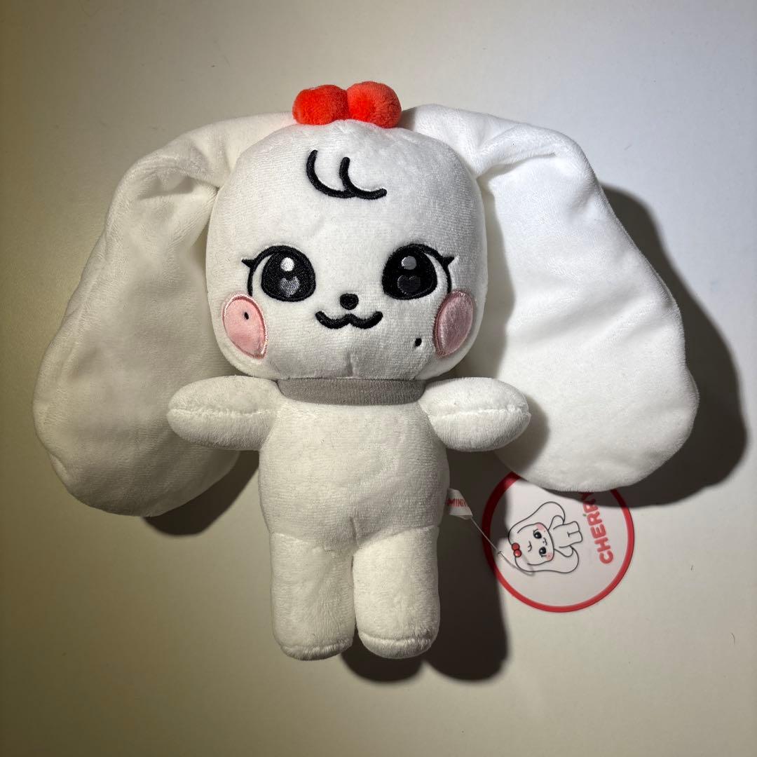 IVE ウォニョン minive チェリー cherry ぬいぐるみ ミニブ - メルカリ