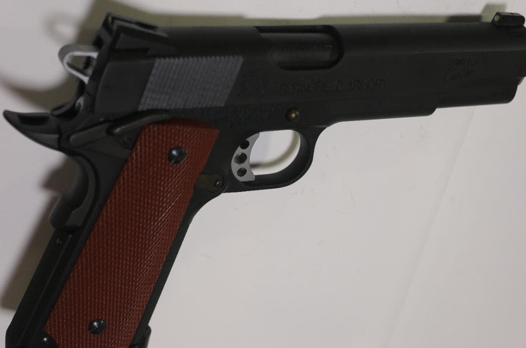 MGCHW樹脂製モデルガン コルトGMカスタム FBI BUREAU 合法品 - メルカリ