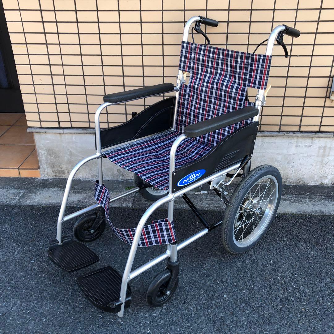 と30● NEO-2 NISSIN 介助式 車椅子 ノーパンクタイヤ 介助用車椅子NEO－2 背折れ式・介助ブレーキ付・ノーパンクタイヤ