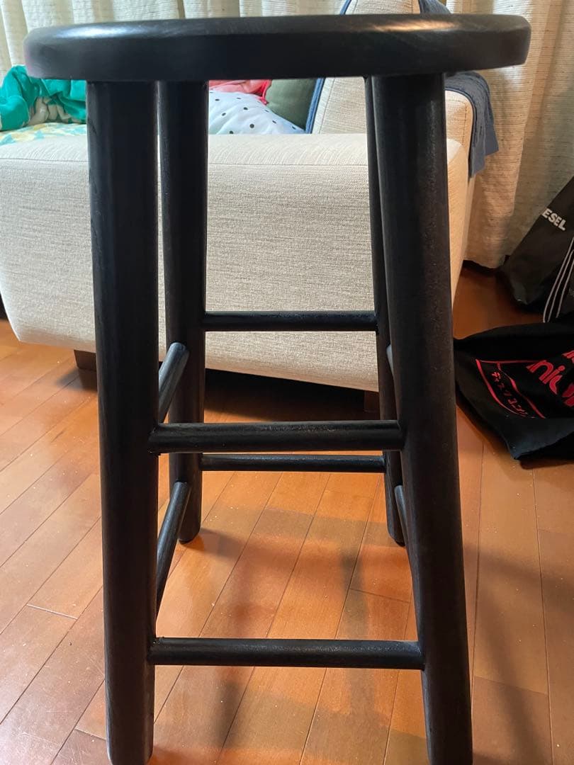 MARIN GUITAR STOOL 椅子