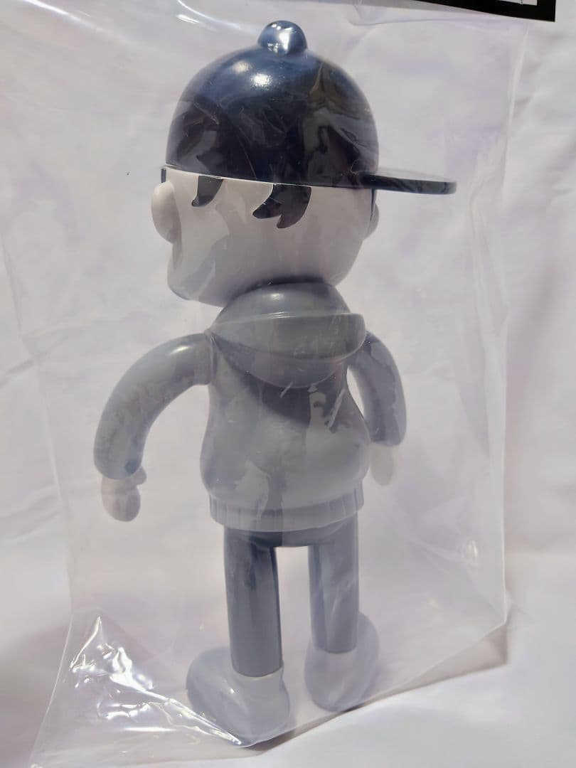 696BOY HEADLOCKSTUDIO zollmen IZUMONSTER