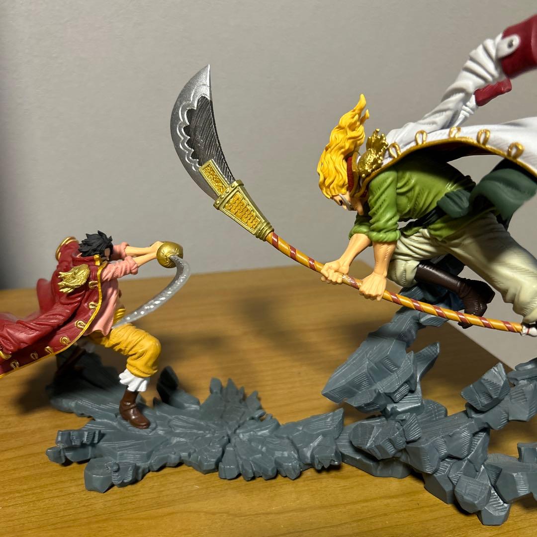 ロジャーVS白ひげ フィギュア - メルカリ