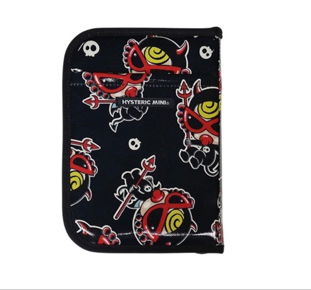 HYSTERIC MINI 母子手帳ケース 黒 HYSTERIC MINI（ヒステリックミニ）の「HYSTERIC MINI LAND総柄