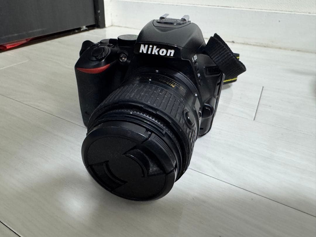 NikonD5500 デジタル一眼レフカメラ 標準ズームレンズ付き D5500 デジタル一眼レフカメラ 18-140 VR レンズキット レッド [ズーム