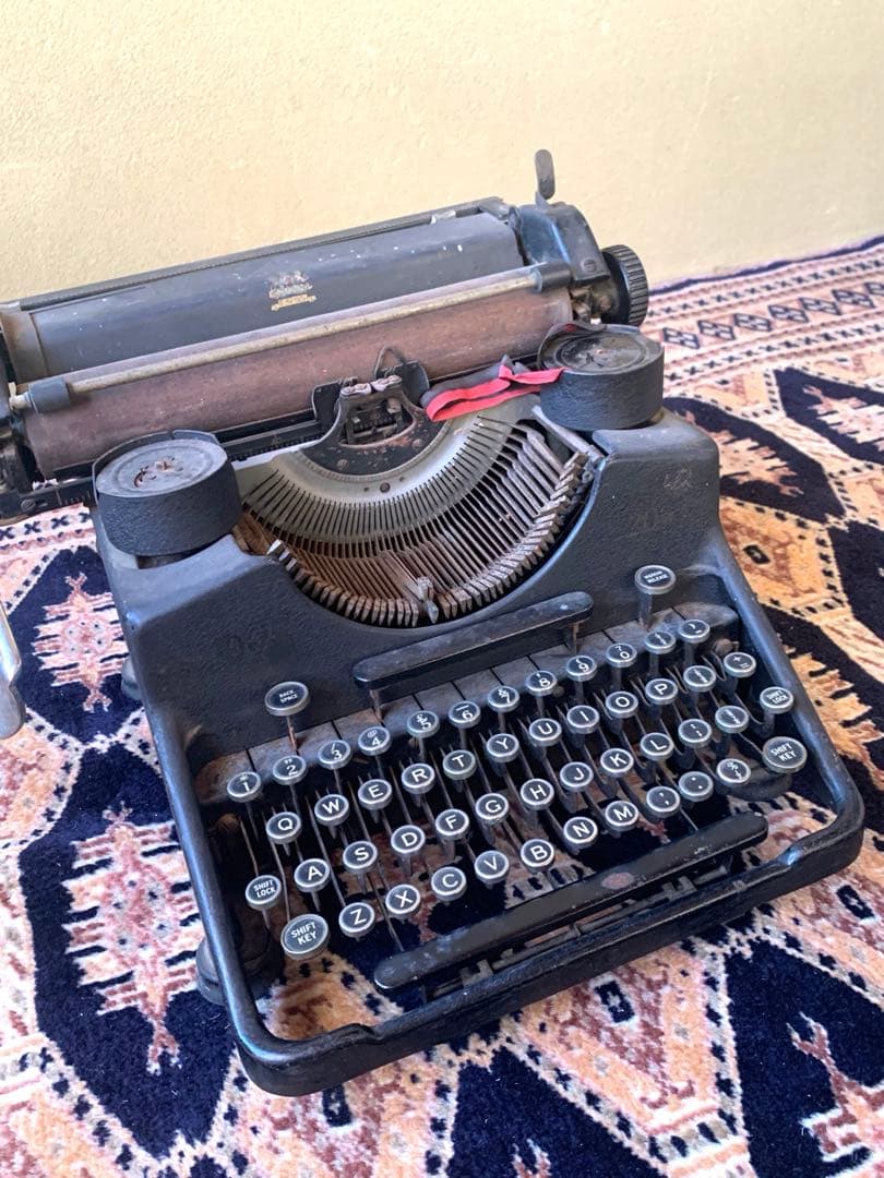 イギリス　アンティーク　40s50s タイプライター 1940s タイプライター ROYAL -通販-ローズボールアンティークス