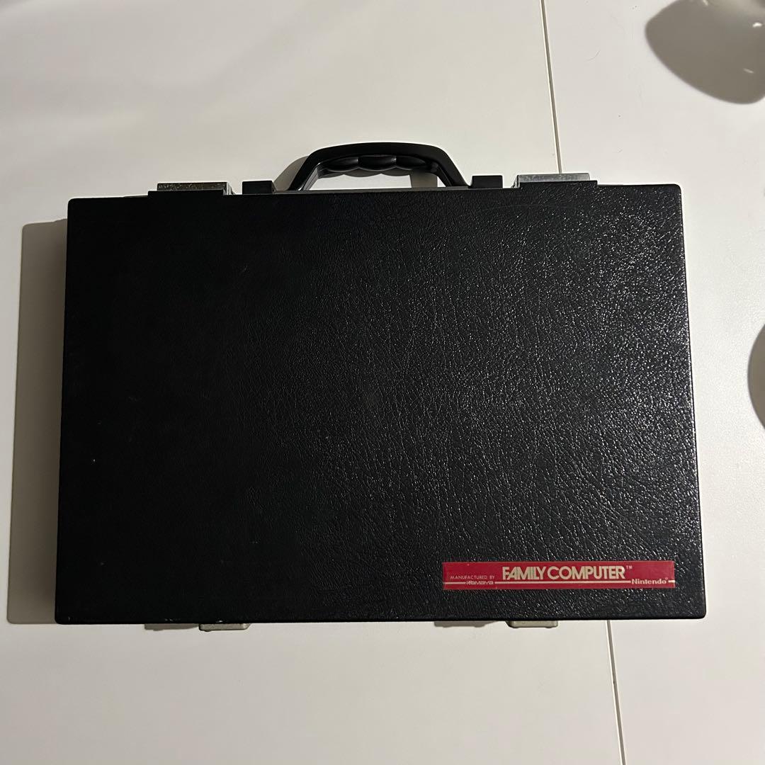 レア kamaya ファミコン カセット18個 収納ケース アタッシュケース