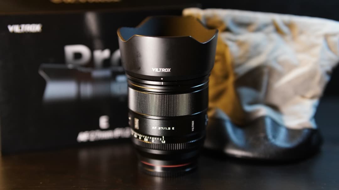 最終お値下げ✴︎VILTROX_AF 27mm F1.2 Pro 新品】Viltrox 27mm F1.2 Pro APS-Cオートフォーカスレンズ