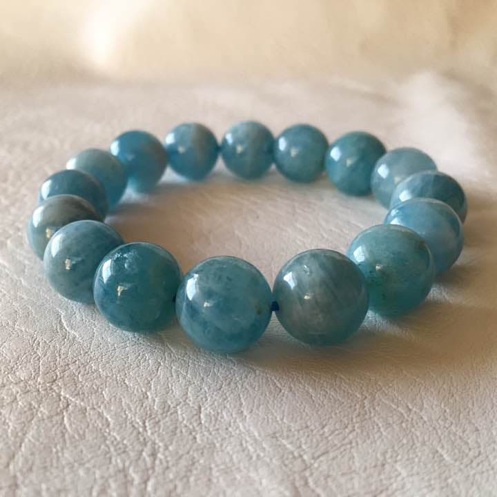 フ*ク様 カメオ女性ブローチ 750刻印の通販はau PAY マーケット - 輸入