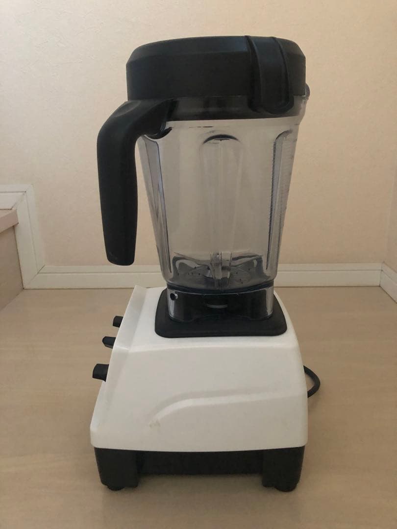 バイタミックス 高性能ブレンダー E320 VM0202 - メルカリ