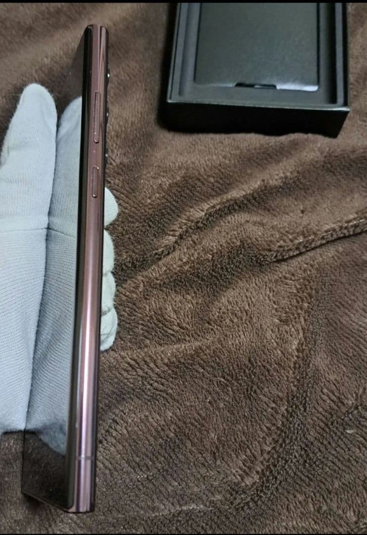 ★THANHNHA HOANG★Samsung Galaxy S22