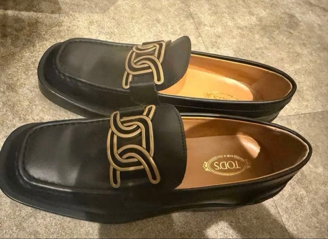 トッズ　ローファー Woman ブラック T タイムレス レザー ローファー