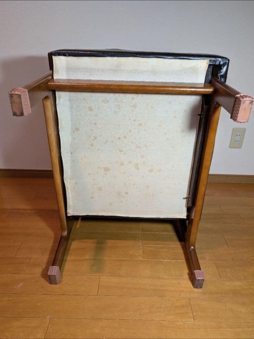 《送料込》カリモク Kチェア 右 スタンダードブラック 1シーター ソファ椅子