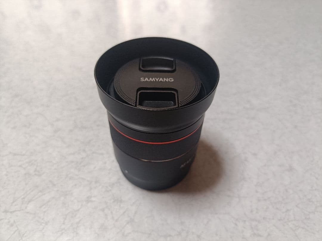 SAMYANG AF 45mm F1.8 FE 単焦点標準レンズ　ソニーαE用 Amazon.co.jp: SAMYANG 単焦点標準レンズ AF 45mm F1.8 FE ソニーαE用