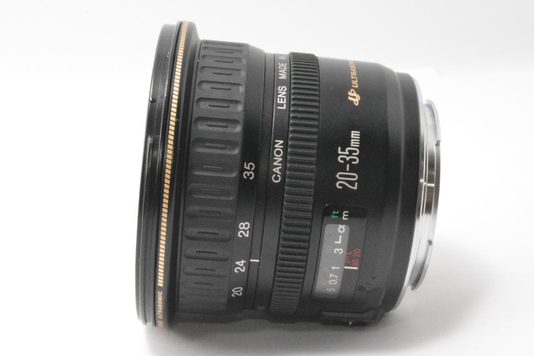 キャノン　Canon EF 20-35mm F3.5-4.5 USM