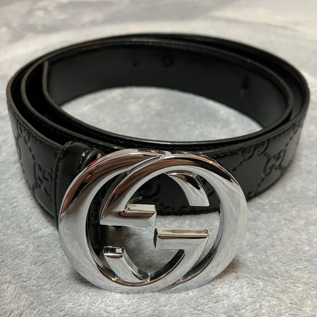 GUCCI ブラックレザー ベルト GGパターン　レディース　グッチ ダブルG スリムベルト ・ブラック レザー | GUCCI公式