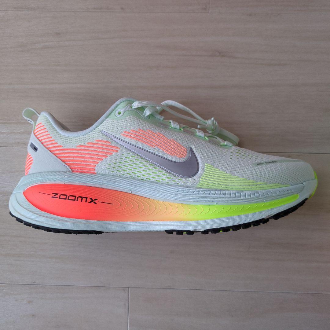 Nike VOMERO 18（26.5cm）