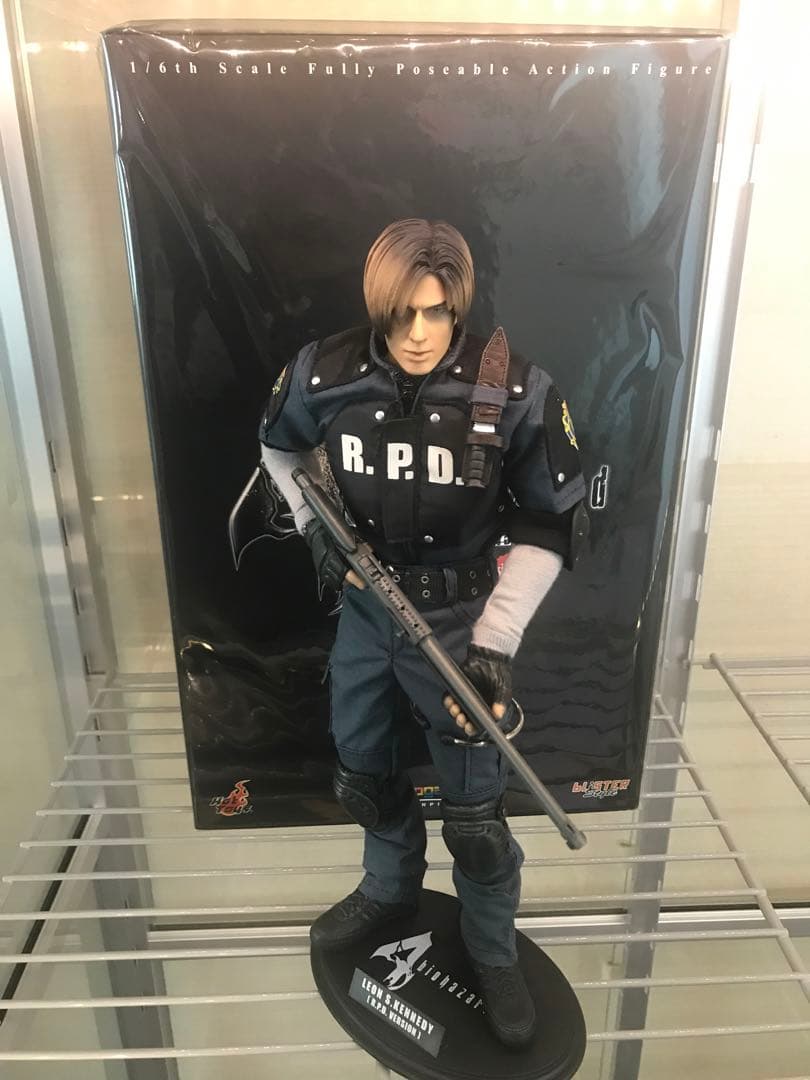 最終値下げ！】バイオハザードレオンフィギュア