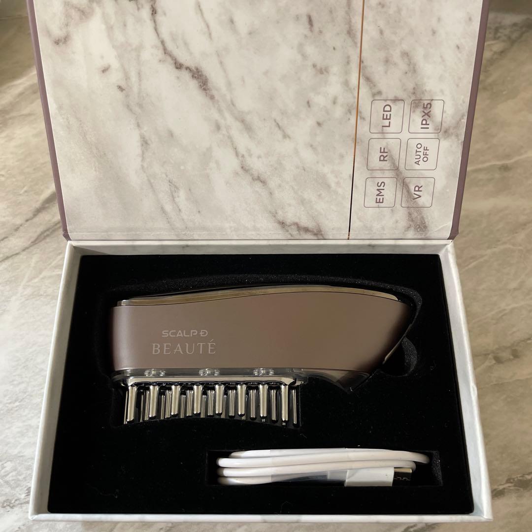 新品未使用　スカルプD ボーテスカルプ電気ブラシ Amazon.co.jp: スカルプD ボーテ スカルプ電気ブラシ 医師監修