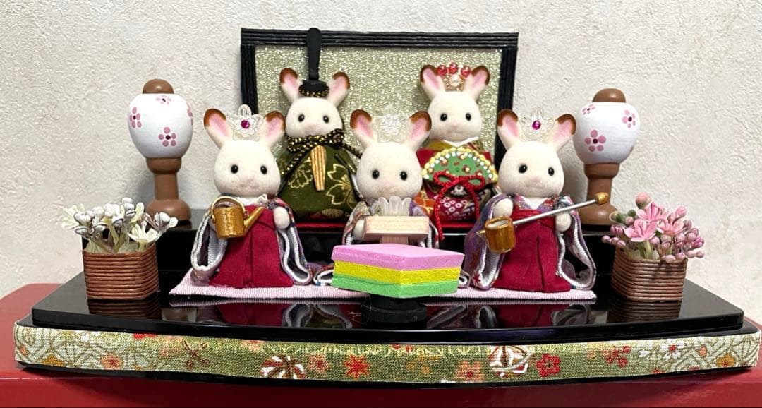 雛人形 シルバニア赤ちゃん ケース入り 二段飾り 三人官女 - メルカリ