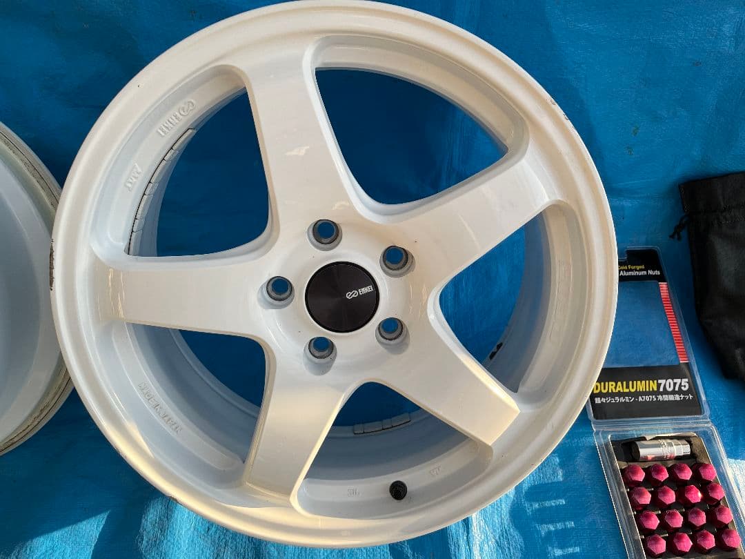 ENKEI エンケイ PF05 17×7.0J 45 PCD114.3 5穴