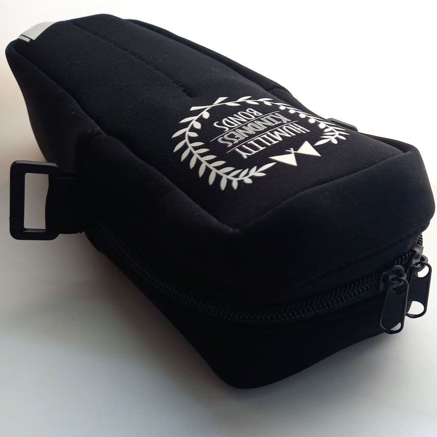 美品』櫻坂46(欅坂46) ペンライトケース四本入り可能 - メルカリ