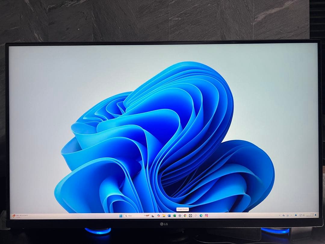 LG モニター 32UN500-W 31.5インチ 4K