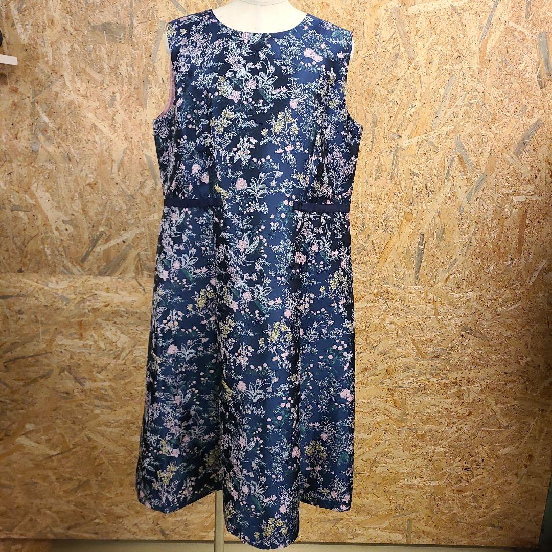 ROSE TIARA 花柄 ノースリーブ ワンピース タグ付き 46 ROSE TIARA 花柄 ノースリーブ ワンピース タグ付き 46