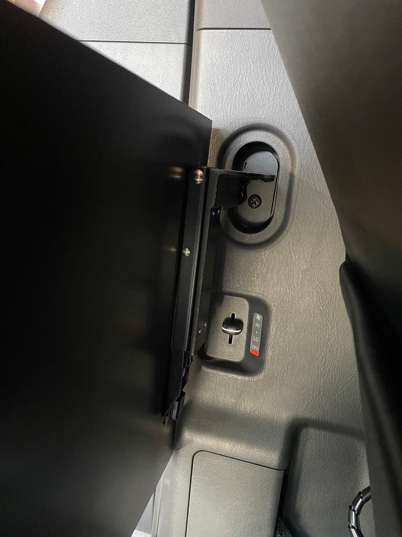 ハイエース 折り畳み セカンドテーブル 金具のみ - メルカリ