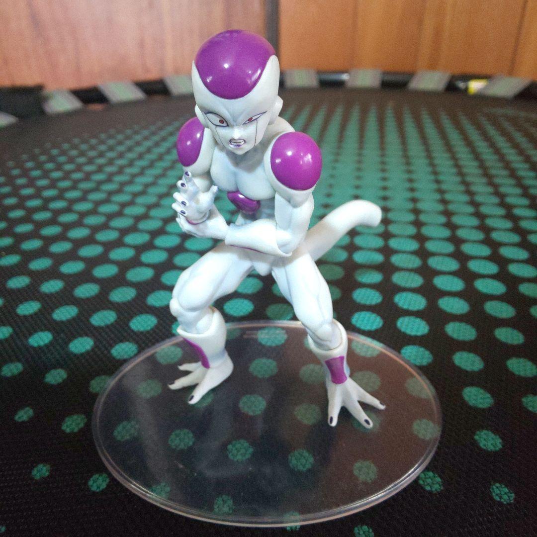 ドラゴンボール フリーザ & 孫悟空 ドラマチック ショーケース 2体