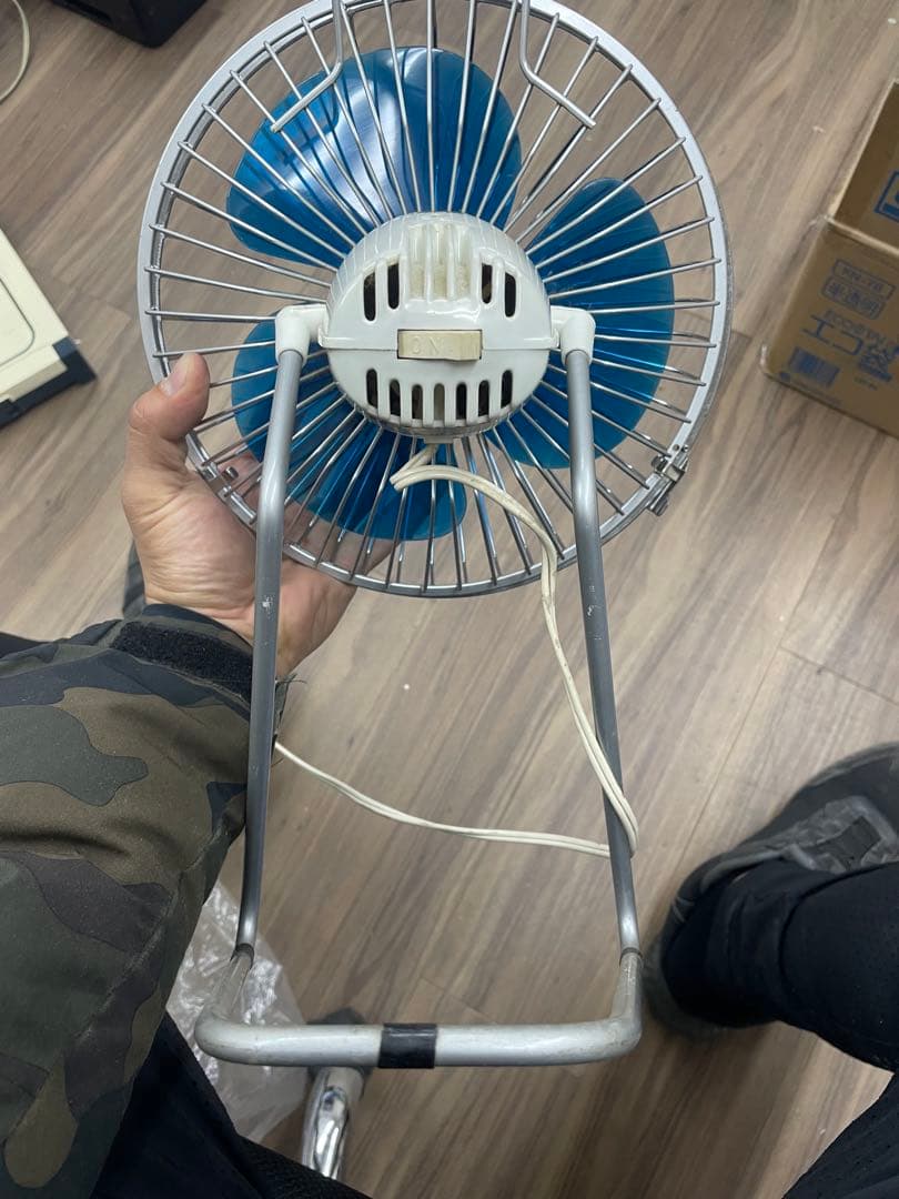 卓上扇風機 F-20A1 スタンド式 青い羽根 ナショナル - メルカリ