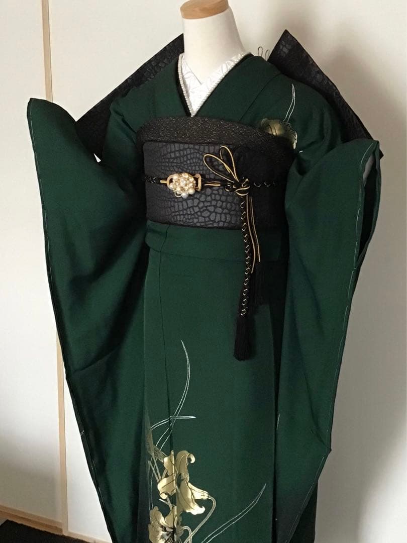 振袖フルセット　深緑　黒　金彩　作家者　躾糸付き　正絹　振袖6点セット 楽天市場】手染め 京友禅 金彩 正絹 振袖 30点 セット 緑 成人式 ふり