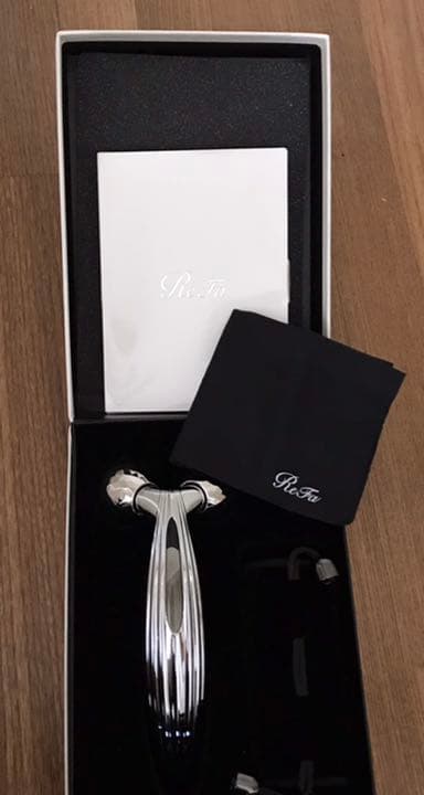 美顔ローラー ReFa CARAT RAY FACE ReFa CARAT RAY FACE | Item | ReFa | MTG Co., Ltd.