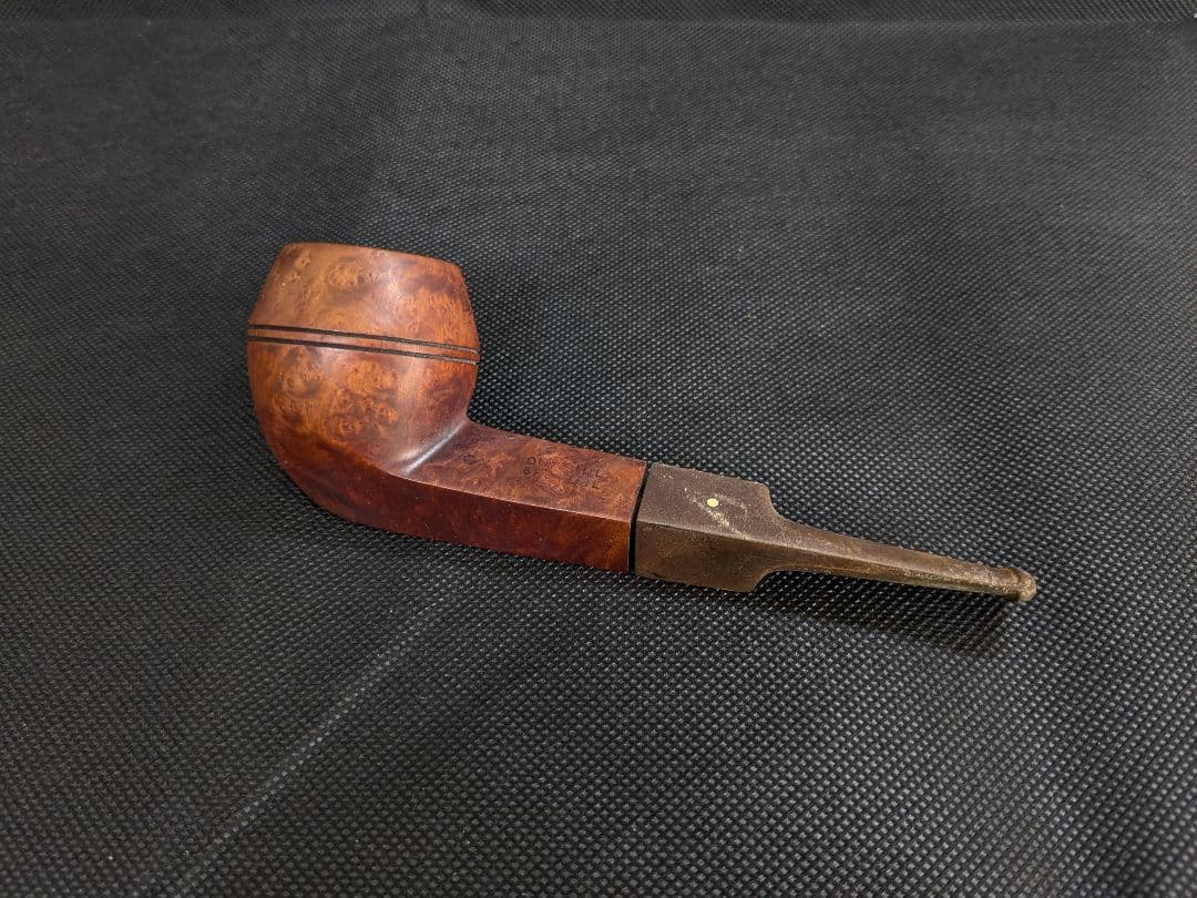 ダンヒル ブルドッグ パイプ ヴィンテージ 愛煙家の憧れダンヒルのパイプ、その魅力 | THE RAKE JAPAN | The