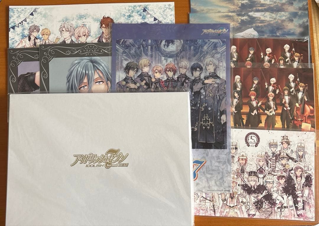 即購入OK アイナナ ビジュアルシート まとめ売り Amazon.co.jp: ムビナナ ビジュアルシート 特典 アイナナ アイド