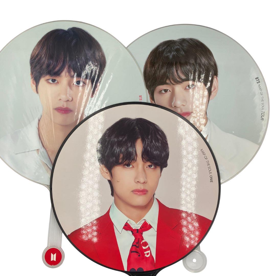 テテ（BTS）ワールドツアー ジャンボうちわ - メルカリ