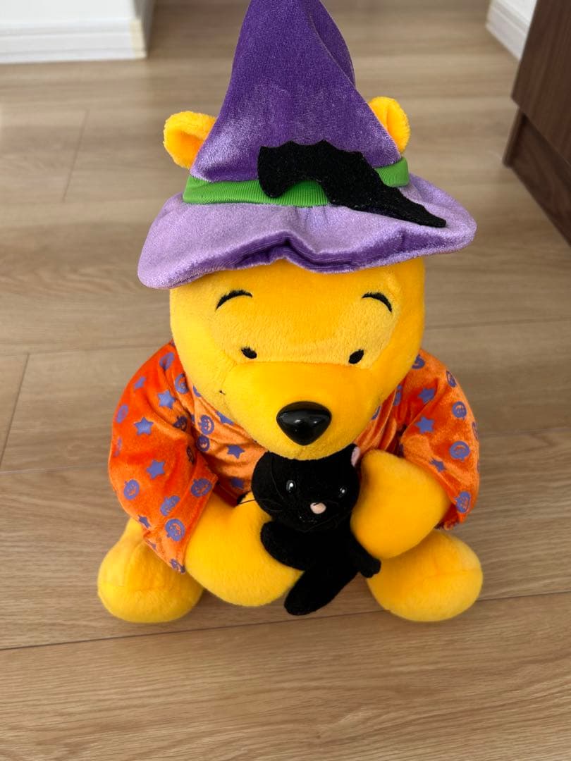 【レア】ハロウィンプーさん ぬいぐるみ 約30cm 黒猫付き 猫ちゃん風コスチューム！東京ディズニーランド“ディズニー