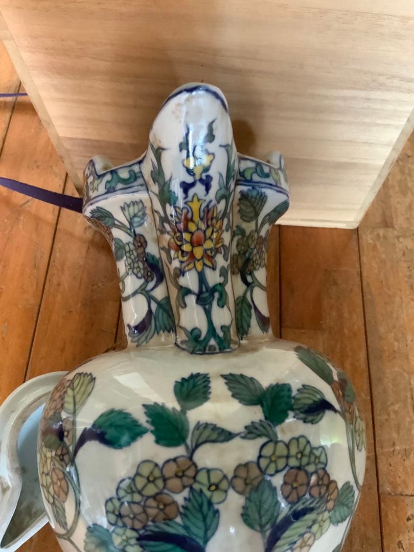 中国美術 闘彩僧帽壺 龍 大清乾隆年製 骨董 アンティーク 手描き