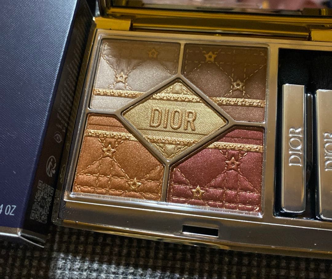 【限定品】ディオールショウ　サンククルール　636 ファイアリーサーカス 新品未開封 ディオールショウ サンク クルール 636 ホリデー