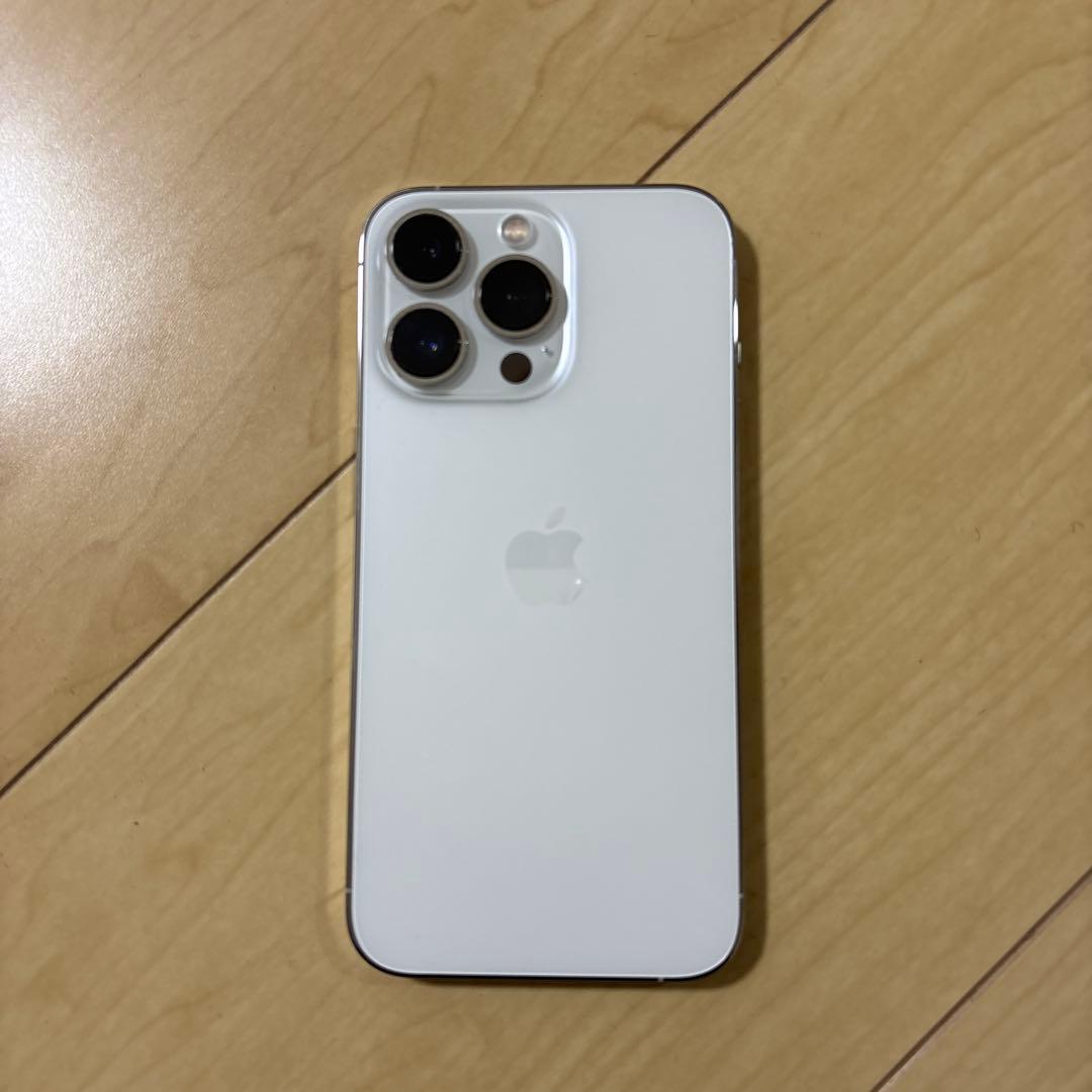 美品】Apple iPhone 13 Pro ホワイト 本体 - メルカリ