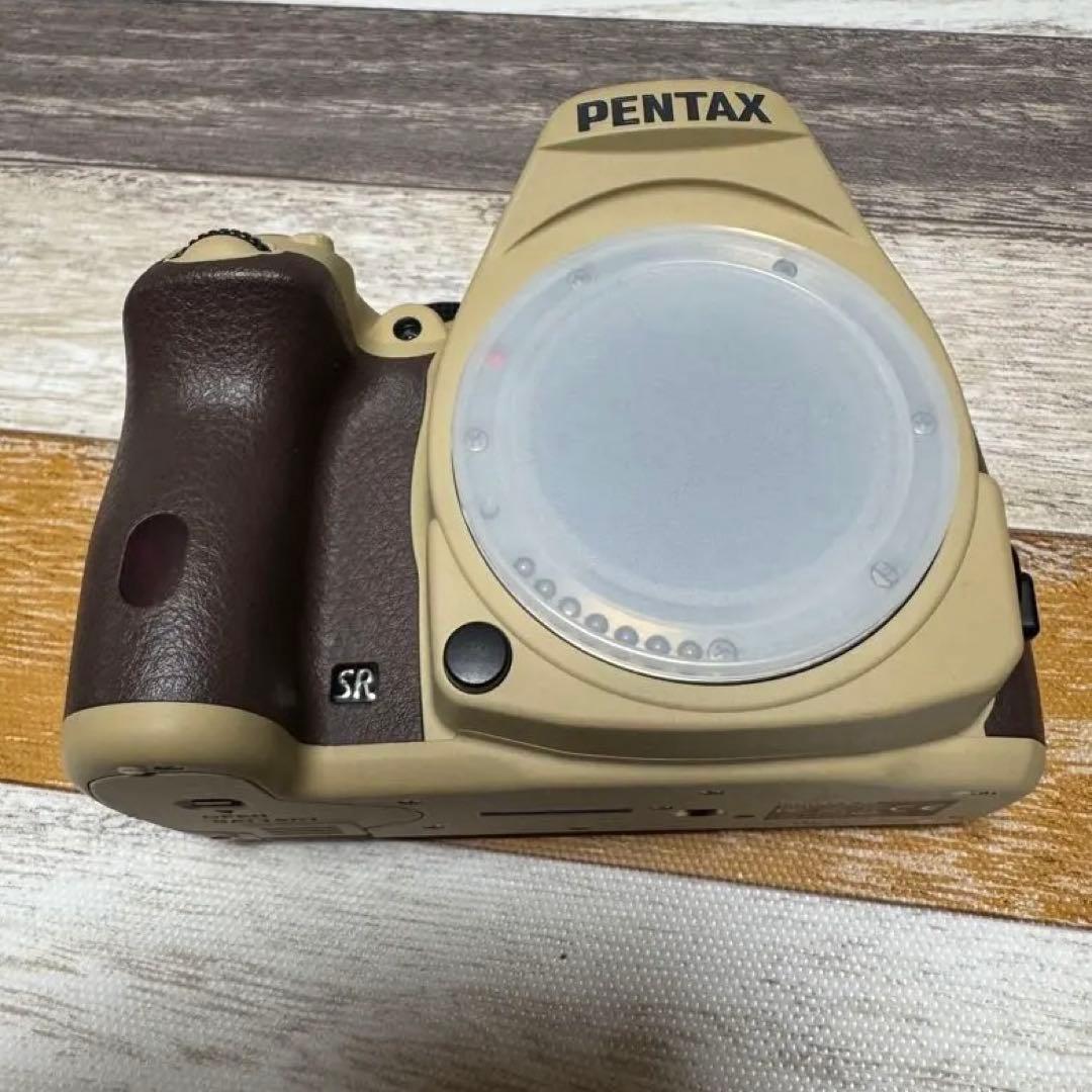 《オーダーカラー》PENTAX K-50 サンドベージュ×ブラウンラバー 本体